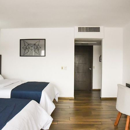 Hotel Expo Plaza Business And Family Guadalajara Zapopan Zewnętrze zdjęcie