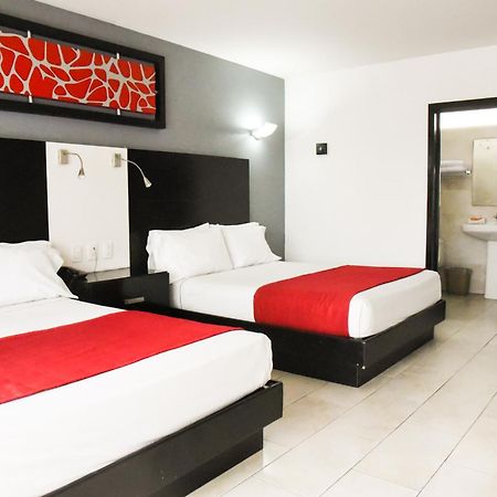 Hotel Expo Plaza Business And Family Guadalajara Zapopan Zewnętrze zdjęcie